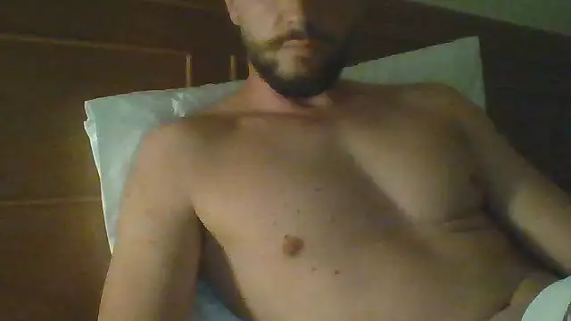 Snapshot of freetom31 chatting on April 3, 2026, 1:28 pm freetom31 online show from April 3, 2026, 1:28 pm