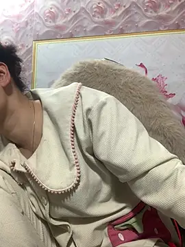 Little Muse78 online show from April 22, 2026, 9:49 am