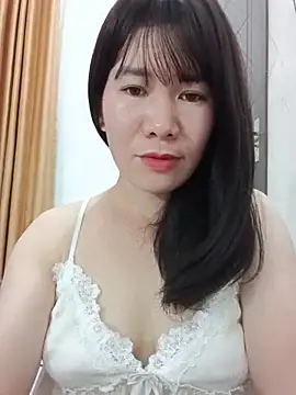 Bondgirl 9 online show from July 4, 2026, 4:11 pm