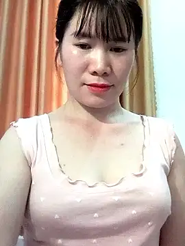 Bondgirl 9 online show from May 16, 2026, 6:23 am