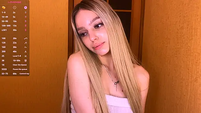 YawingSanguine online show from April 21, 2026, 1:53 am