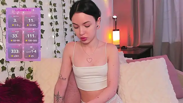 ILYMellow online show from March 11, 2026, 9:03 am