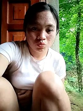 Snapshot of Mayxinh_love chatting on May 21, 2026, 11:18 am Mayxinh love online show from May 21, 2026, 11:18 am