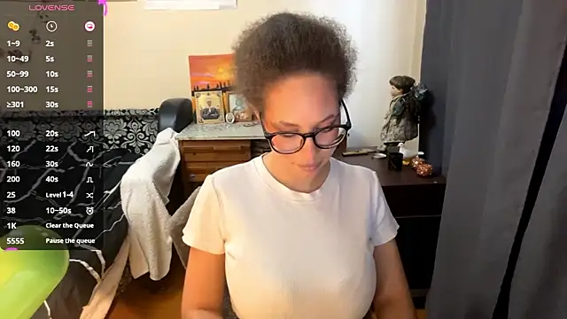 Selena blom online show from March 13, 2026, 11:04 am