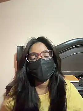 Snapshot of nikki_catz chatting on June 26, 2026, 4:13 pm nikki catz online show from June 26, 2026, 4:13 pm