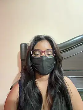 Snapshot of nikki_catz chatting on July 28, 2026, 5:01 pm nikki catz online show from July 28, 2026, 5:01 pm