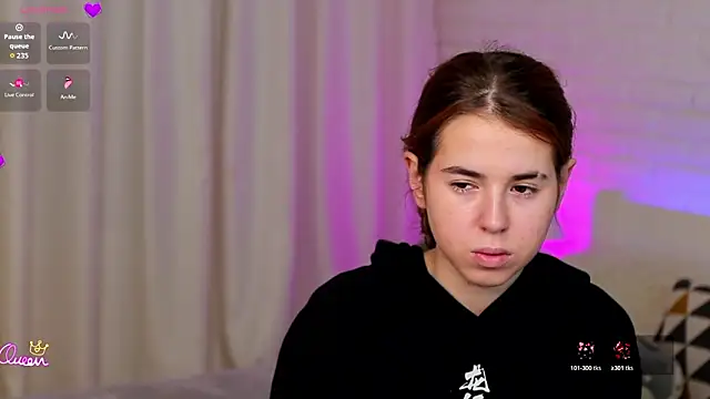 Jenny  fox online show from March 4, 2026, 8:22 am