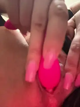 sweetie El online show from May 4, 2026, 10:18 am