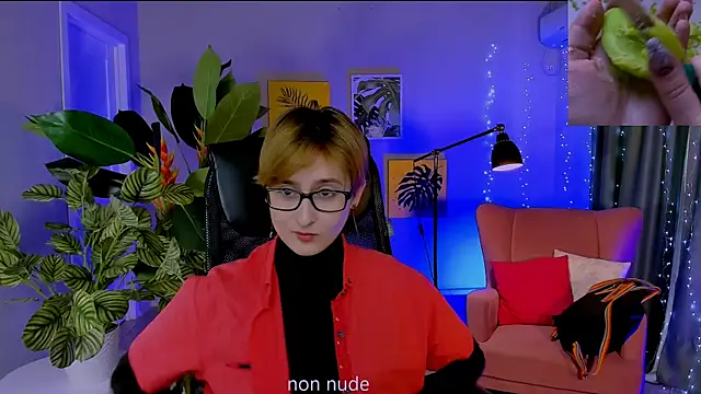 LixeLuna online show from March 24, 2026, 6:35 am