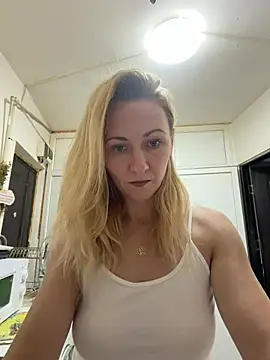 Snapshot of Secret_Ladyx chatting on July 14, 2026, 4:06 am Secret Ladyx online show from July 14, 2026, 4:06 am