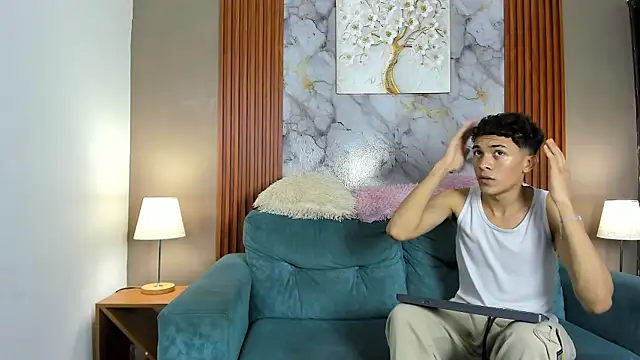 SKYN MAN online show from April 2, 2026, 1:24 am