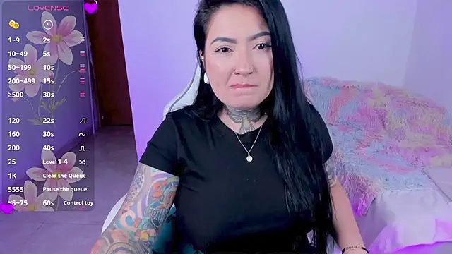 heeyy kitty online show from June 21, 2026, 1:44 am