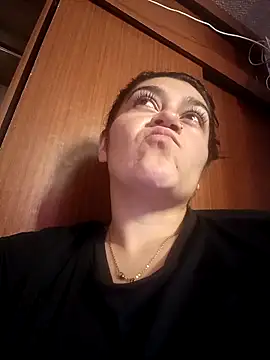 sckarlet1 online show from March 27, 2026, 2:42 am