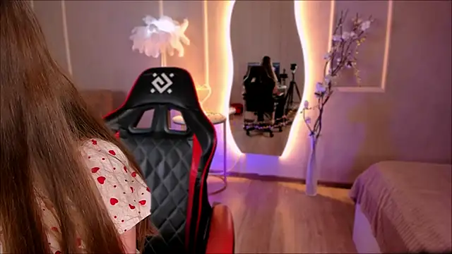 XAnytikKetX online show from March 19, 2026, 1:44 pm