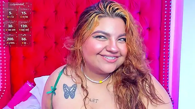 Snapshot of SunnyHoney_ chatting on July 10, 2026, 12:16 pm SunnyHoney online show from July 10, 2026, 12:16 pm