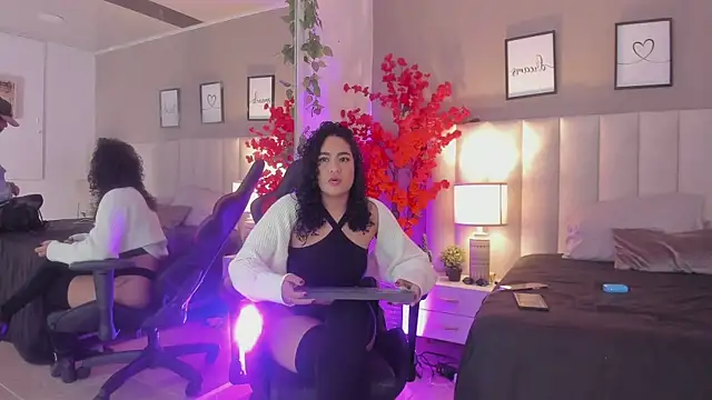 Snapshot of Kiara_Kismet_ chatting on June 7, 2026, 12:49 am Kiara Kismet online show from June 7, 2026, 12:49 am