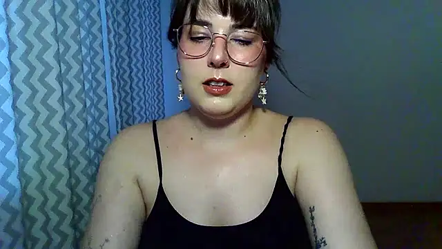 Snapshot of ClaraHard chatting on June 29, 2026, 6:29 pm ClaraHard online show from June 29, 2026, 6:29 pm