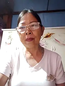 Snapshot of Sky-rain98 chatting on July 19, 2026, 7:43 pm Sky-rain98 online show from July 19, 2026, 7:43 pm