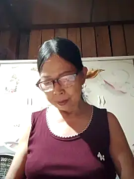 Snapshot of Sky-rain98 chatting on June 4, 2026, 3:06 pm Sky-rain98 online show from June 4, 2026, 3:06 pm