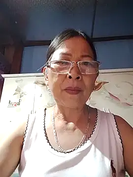 Snapshot of Sky-rain98 chatting on July 18, 2026, 7:33 pm Sky-rain98 online show from July 18, 2026, 7:33 pm