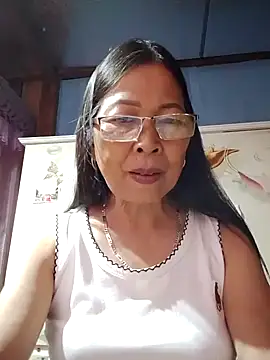 Snapshot of Sky-rain98 chatting on July 11, 2026, 2:39 pm Sky-rain98 online show from July 11, 2026, 2:39 pm