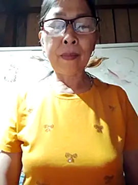 Snapshot of Sky-rain98 chatting on May 9, 2026, 6:22 pm Sky-rain98 online show from May 9, 2026, 6:22 pm