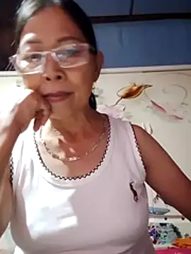 Snapshot of Sky-rain98 chatting on July 9, 2026, 1:43 pm Sky-rain98 online show from July 9, 2026, 1:43 pm