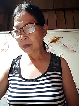 Snapshot of Sky-rain98 chatting on May 27, 2026, 2:13 pm Sky-rain98 online show from May 27, 2026, 2:13 pm
