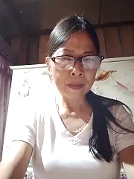 Snapshot of Sky-rain98 chatting on June 20, 2026, 10:15 pm Sky-rain98 online show from June 20, 2026, 10:15 pm