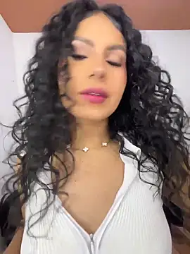 Snapshot of AmeliaAndersson chatting on May 11, 2026, 11:13 pm AmeliaAndersson online show from May 11, 2026, 11:13 pm