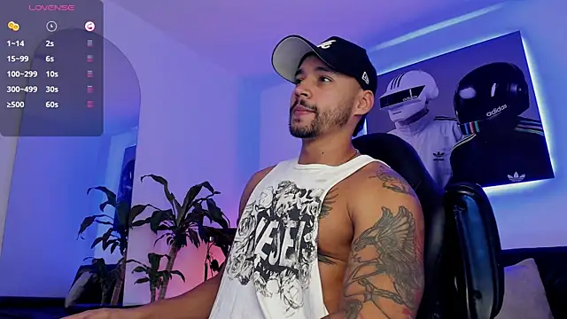 Snapshot of NikoHank_ chatting on May 9, 2026, 6:50 am NikoHank online show from May 9, 2026, 6:50 am