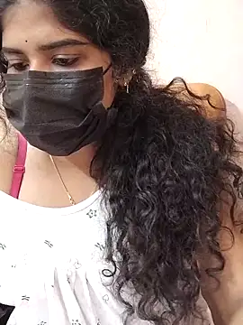 Sunitha28 online show from March 18, 2026, 5:36 pm