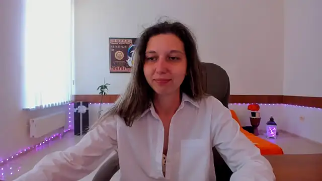 Snapshot of Ellina_Star chatting on May 23, 2026, 8:24 am Ellina Star online show from May 23, 2026, 8:24 am