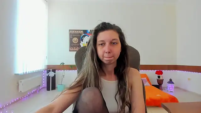 Snapshot of Ellina_Star chatting on May 7, 2026, 8:07 am Ellina Star online show from May 7, 2026, 8:07 am