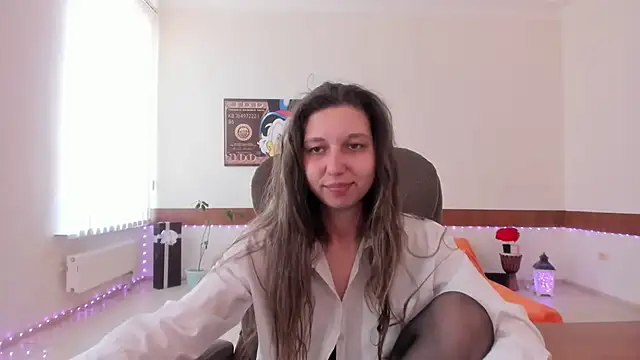 Snapshot of Ellina_Star chatting on May 11, 2026, 8:38 am Ellina Star online show from May 11, 2026, 8:38 am