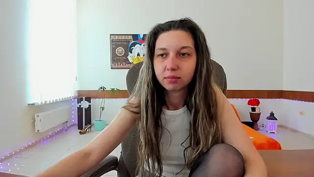 Snapshot of Ellina_Star chatting on April 25, 2026, 7:11 am Ellina Star online show from April 25, 2026, 7:11 am