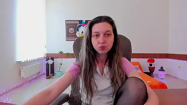 Snapshot of Ellina_Star chatting on April 28, 2026, 8:08 am Ellina Star online show from April 28, 2026, 8:08 am