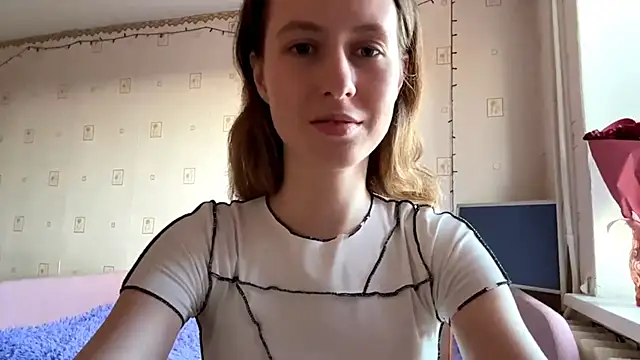 AlesiaGurevich online show from June 30, 2026, 4:07 pm
