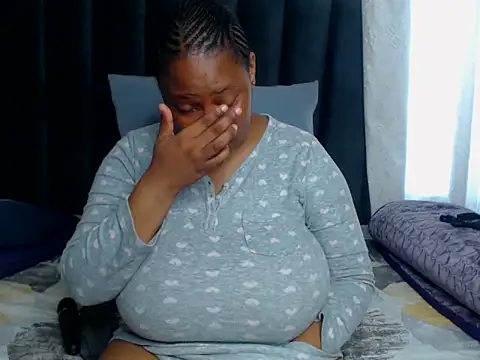 mimi passion24 online show from March 11, 2026, 6:40 am