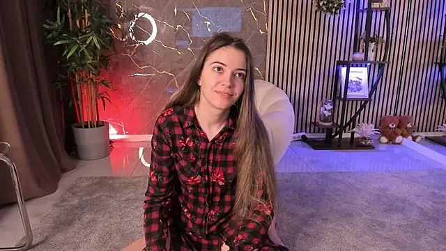 Velvet Spell online show from April 9, 2026, 3:19 am