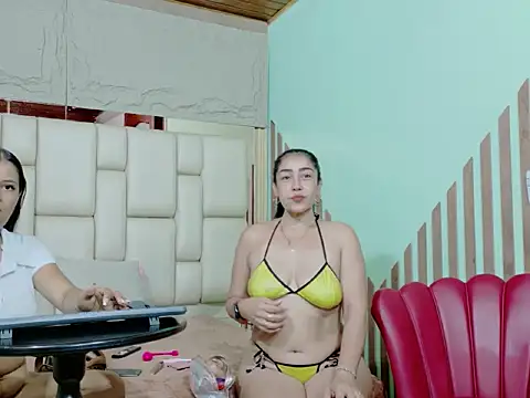 VikyANDfer online show from April 6, 2026, 12:50 pm