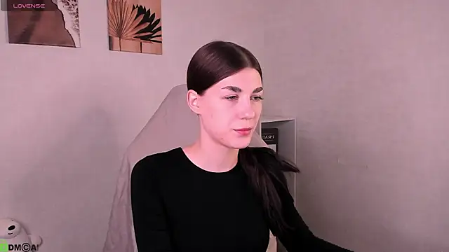 Snapshot of LunaRossaa chatting on July 24, 2026, 11:34 pm LunaRossaa online show from July 24, 2026, 11:34 pm