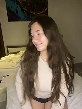 KristieKitty online show from April 14, 2026, 9:20 pm