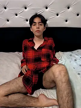 Lucca  555 online show from March 26, 2026, 5:44 pm