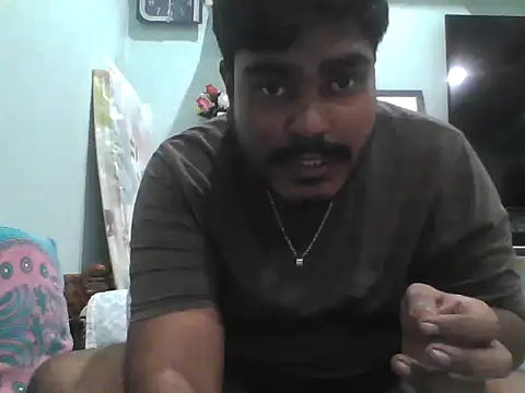 Snapshot of Foxboy65 chatting on June 9, 2026, 7:04 pm Foxboy65 online show from June 9, 2026, 7:04 pm