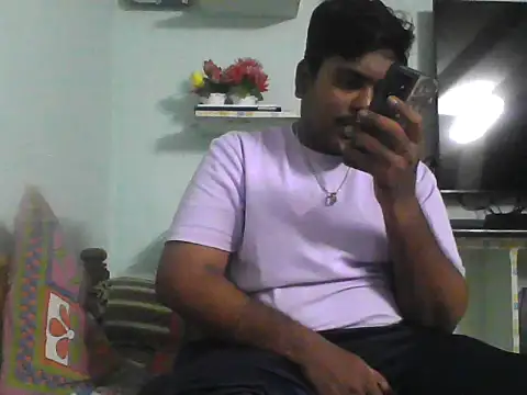Snapshot of Foxboy65 chatting on June 25, 2026, 6:24 pm Foxboy65 online show from June 25, 2026, 6:24 pm
