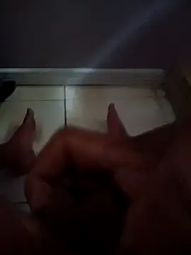 Snapshot of josue23cm chatting on May 3, 2026, 2:42 pm josue23cm online show from May 3, 2026, 2:42 pm