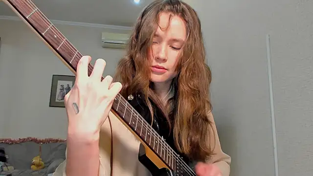 MaryannSofts online show from April 4, 2026, 3:29 pm