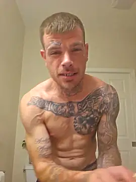 CrystalNBubba online show from March 6, 2026, 9:48 am