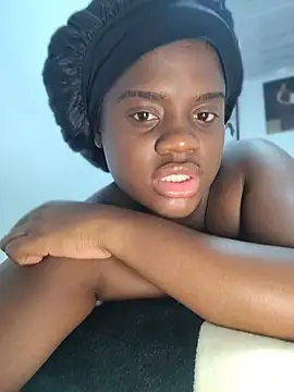 YourLiaa  online show from April 20, 2026, 7:44 am